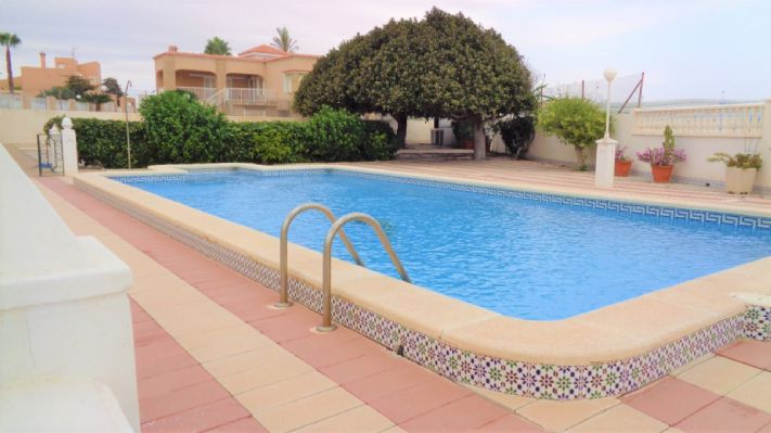 En venta Villa independiente, Torrevieja, Alicante, Comunidad Valenciana, España